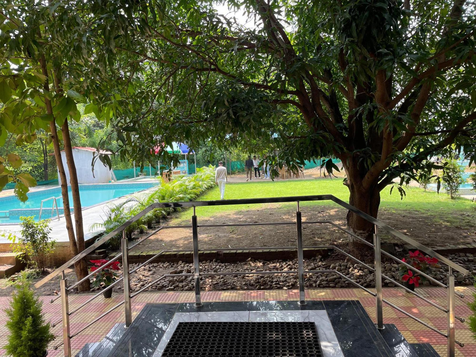 Riverland Farm And Resort Karjat Exterior photo