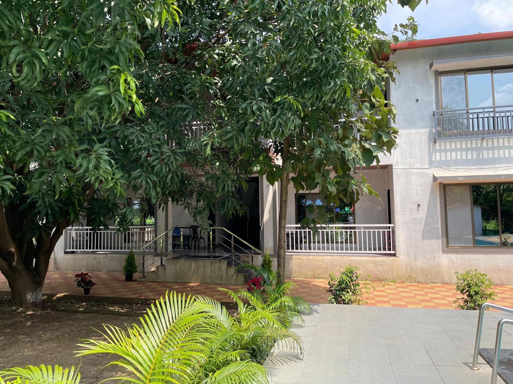 Riverland Farm And Resort Karjat Exterior photo