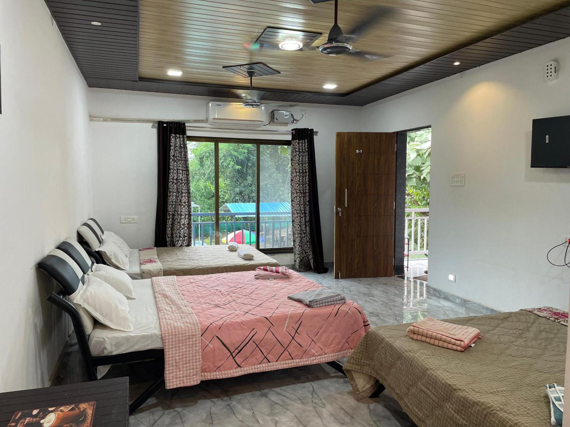 Riverland Farm And Resort Karjat Exterior photo